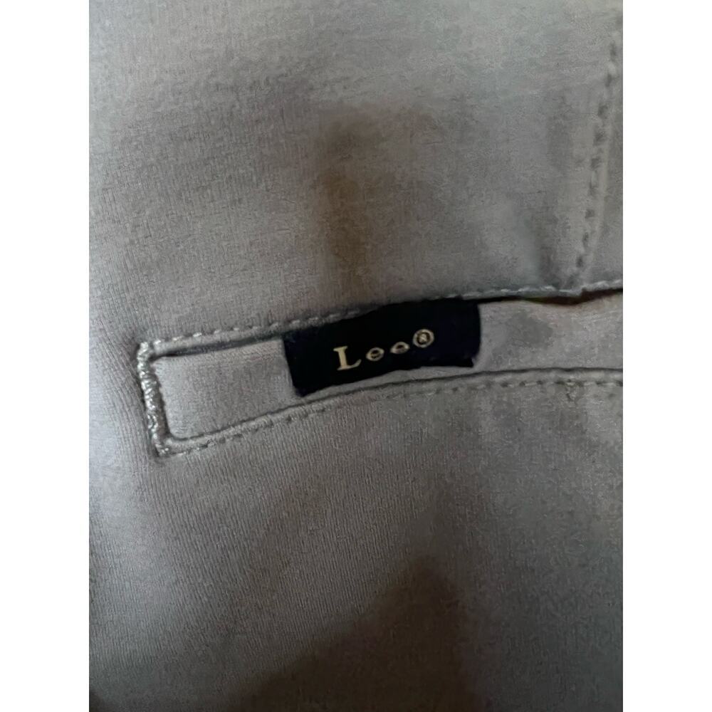 Lee Women’s Grey Pull-On Dress Pants Size 8 Vintage-Inspired - Picture 3 of 6